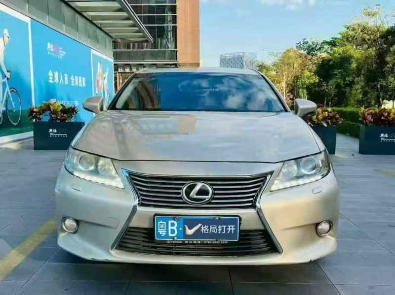 广州13年雷克萨斯ES1