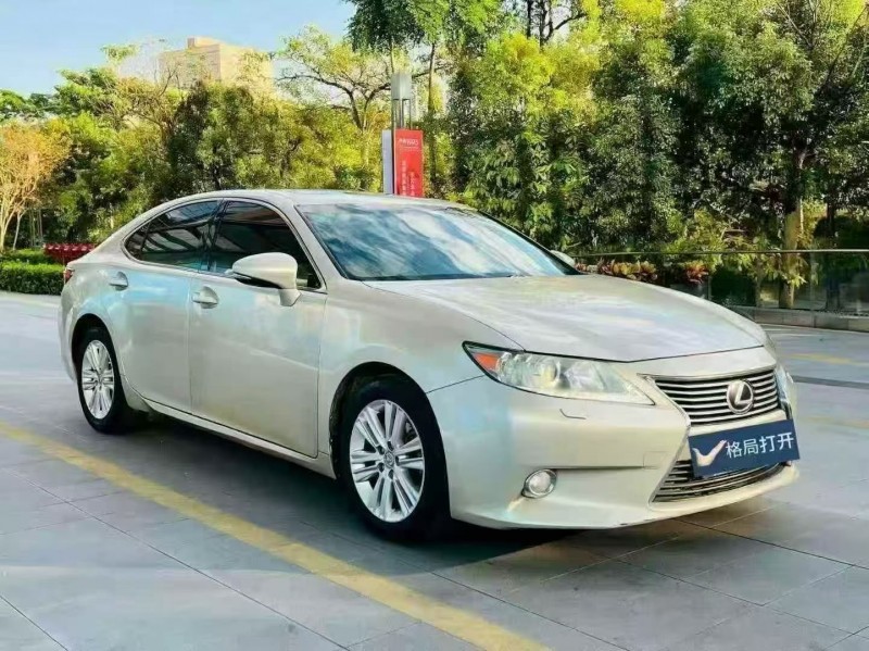 广州13年雷克萨斯ES2