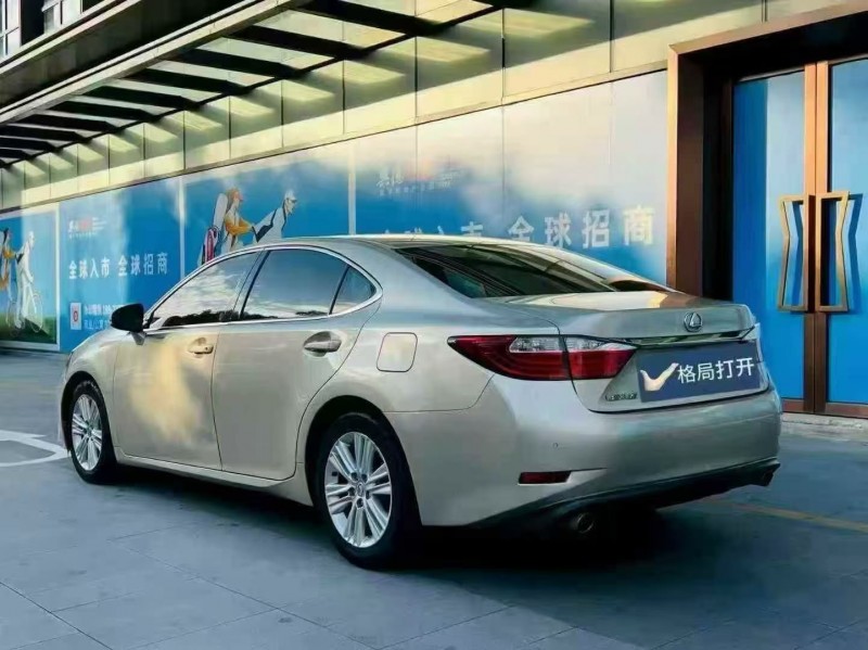 广州13年雷克萨斯ES7
