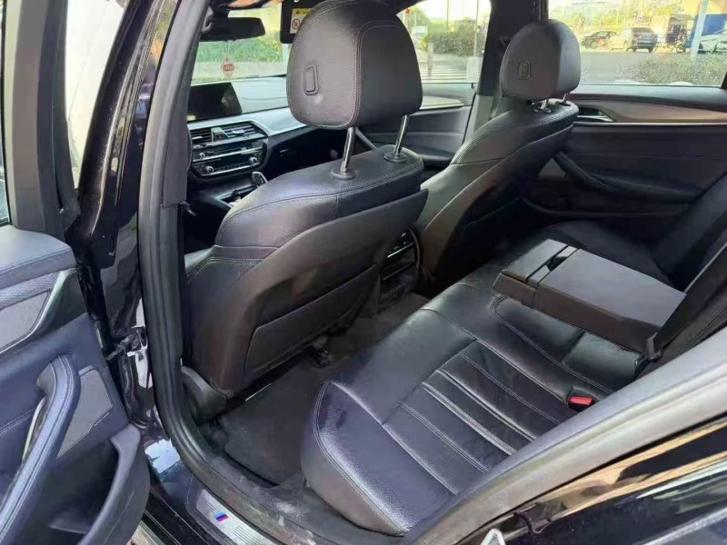 广州18年宝马5系4