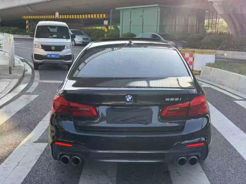 广州18年宝马5系9