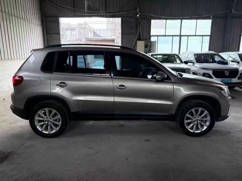 济宁17年大众途观7