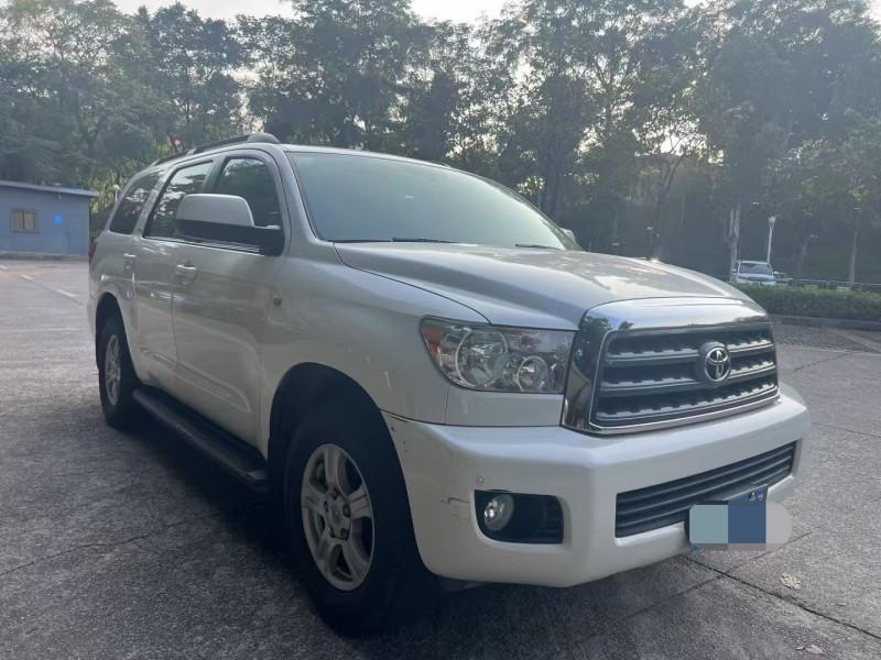 广州15年丰田红杉2