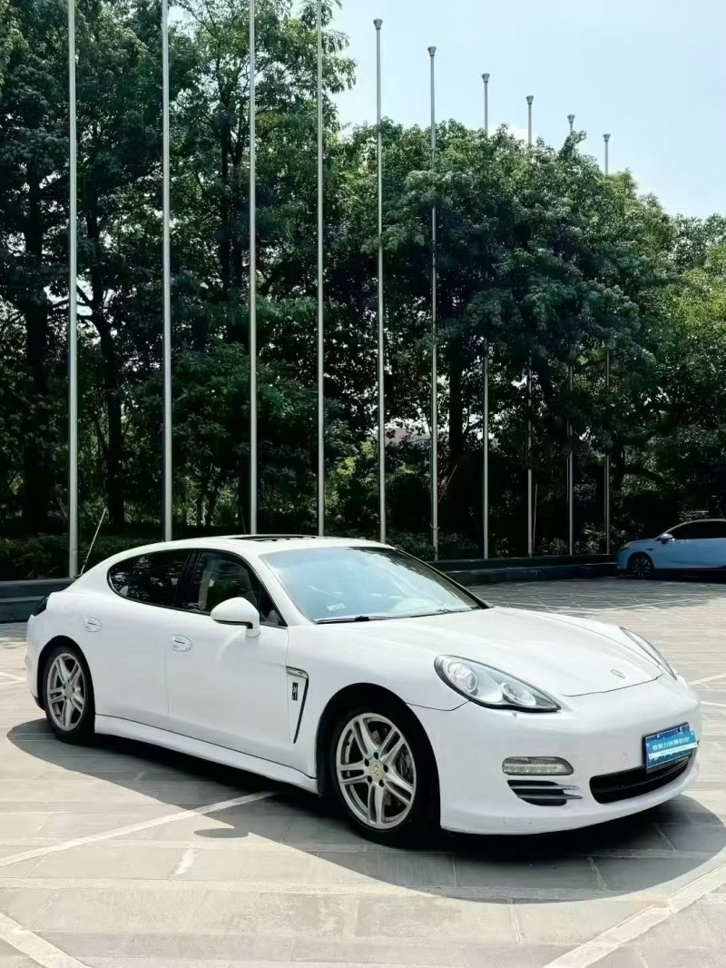 广州11年保时捷帕拉梅拉3