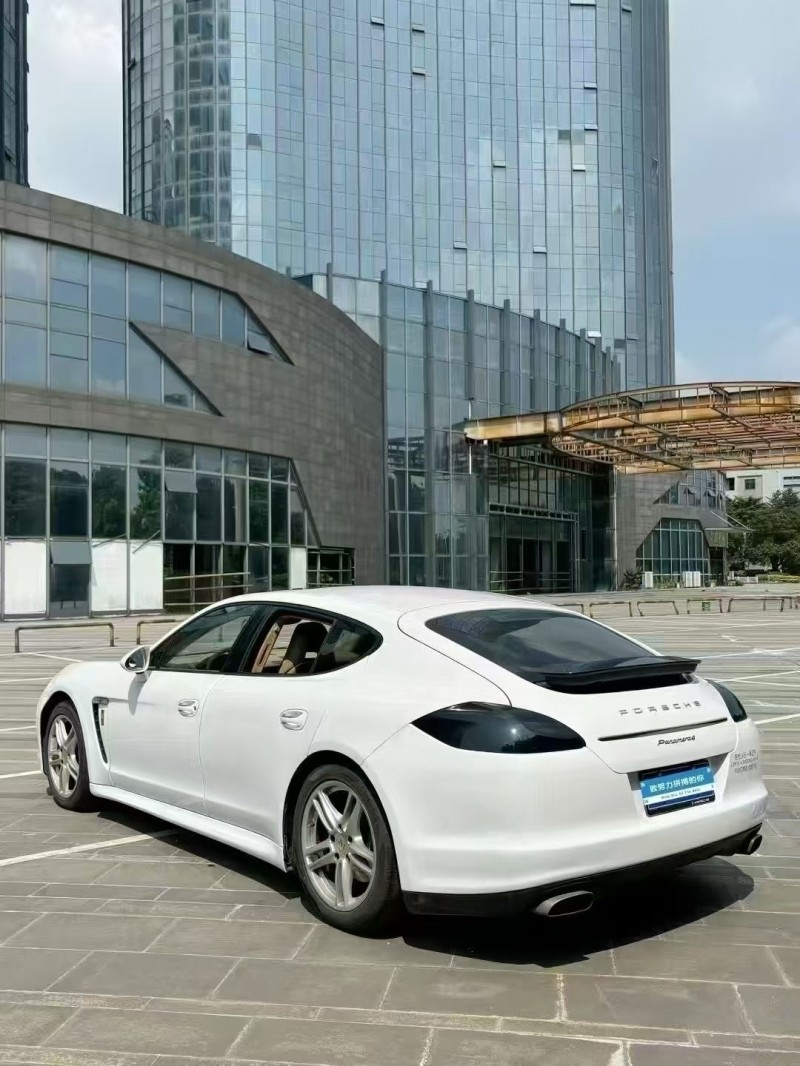广州11年保时捷帕拉梅拉7