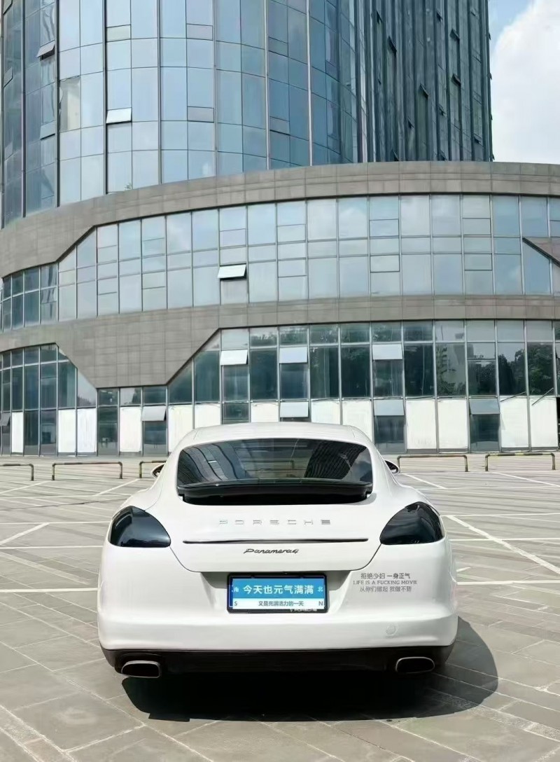广州11年保时捷帕拉梅拉9