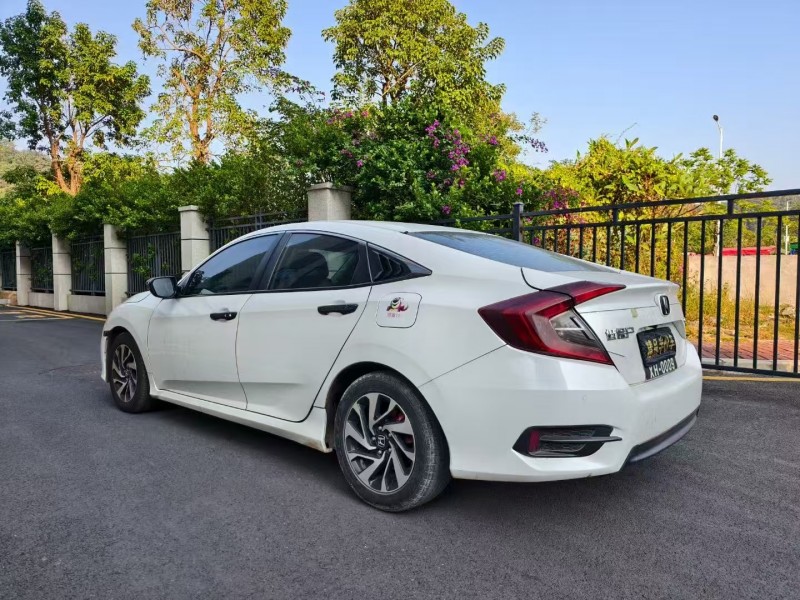 广州19年本田思域8