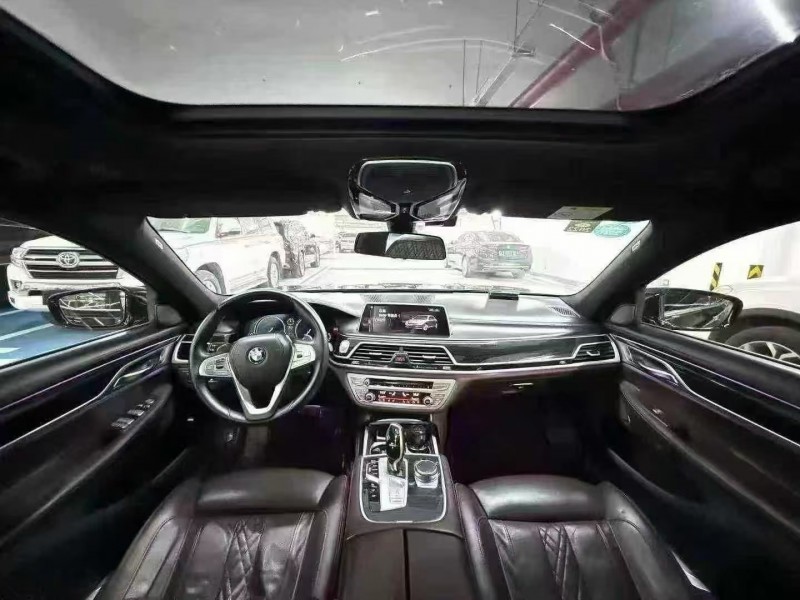 广州18年宝马7系5