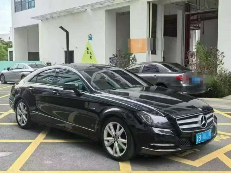 广州13年奔驰CLS3