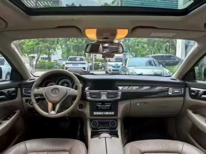 广州13年奔驰CLS6