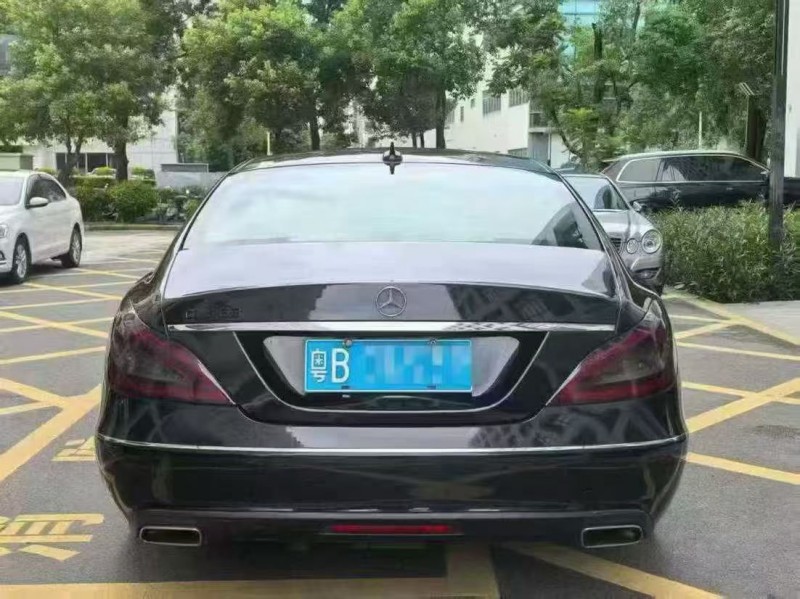 广州13年奔驰CLS9