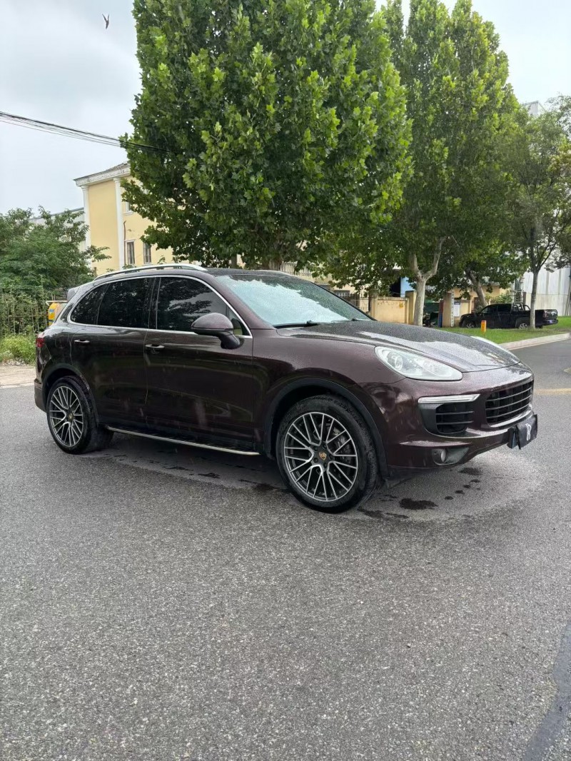 宿迁16年保时捷卡宴3