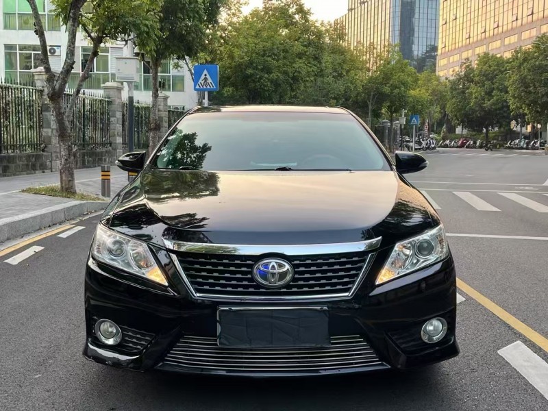 广州13年丰田凯美瑞1