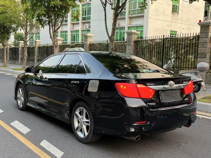 广州13年丰田凯美瑞7