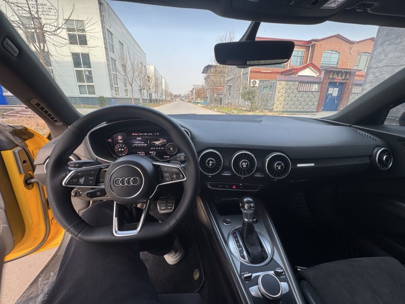 新乡15年奥迪TT8