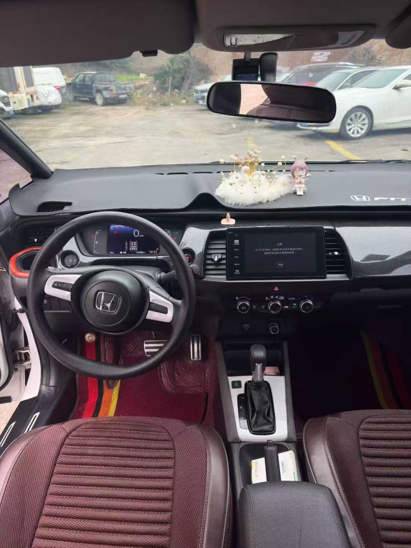 重庆21年本田飞度4