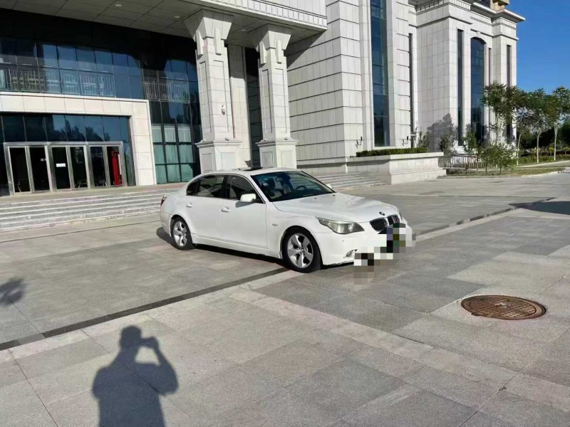 邢台09年宝马5系3