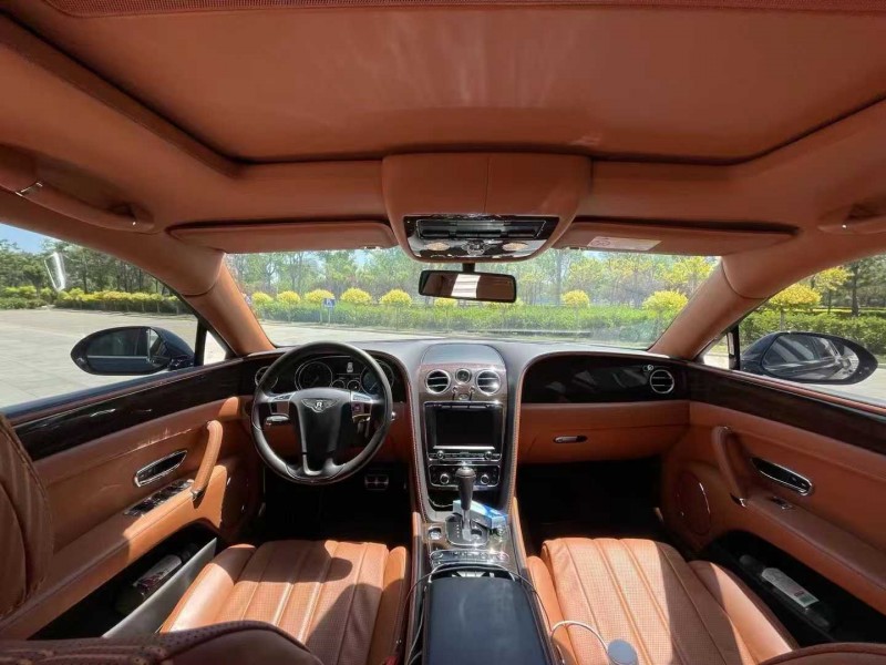 沧州16年宾利飞驰9