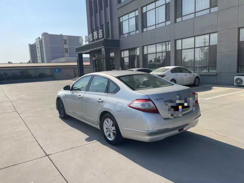 沧州11年日产天籁3