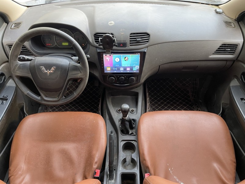 济宁20年五菱汽车宏光5