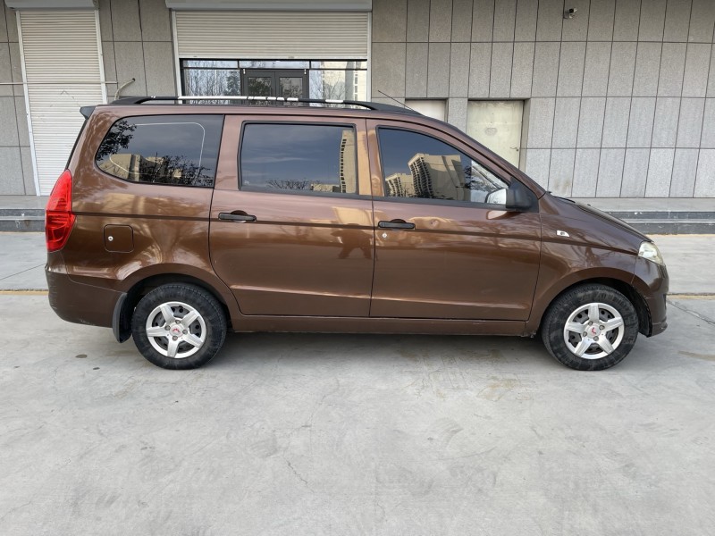 济宁20年五菱汽车宏光8