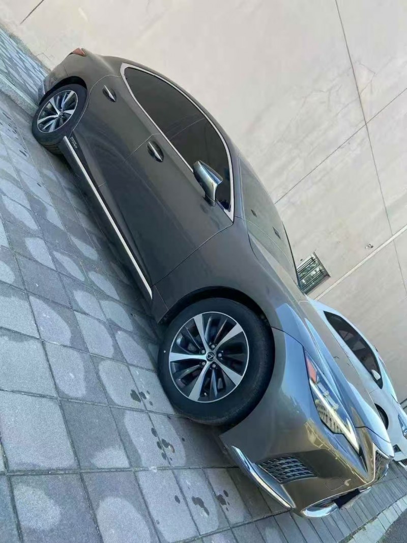 营口23年雷克萨斯LS3