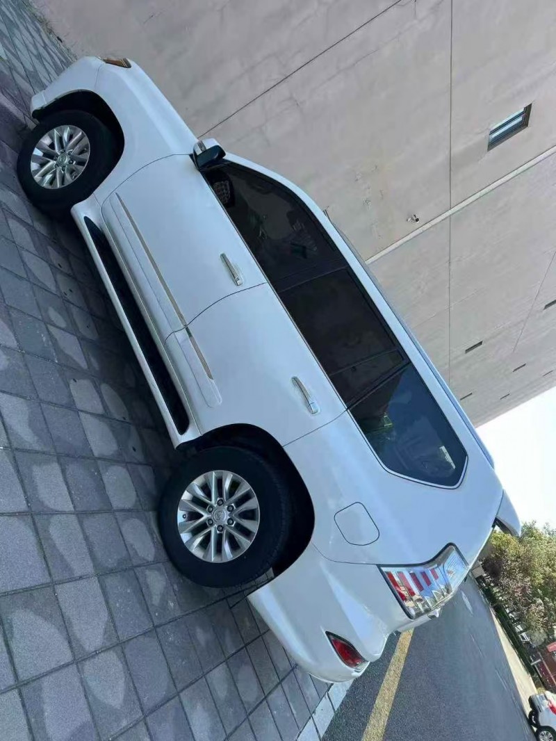 营口15年雷克萨斯GX7