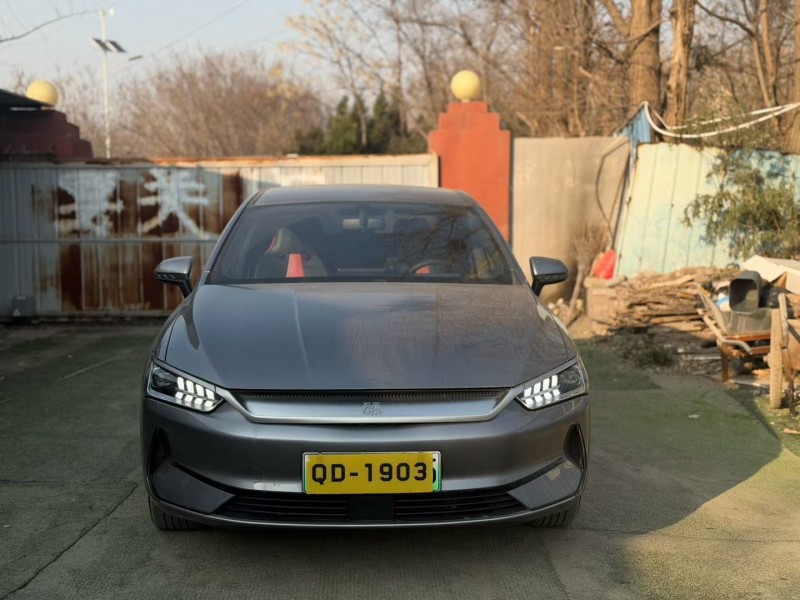 青岛25年比亚迪秦1