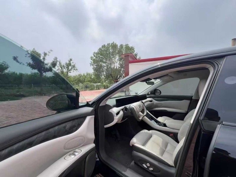 济南24年智己LS67