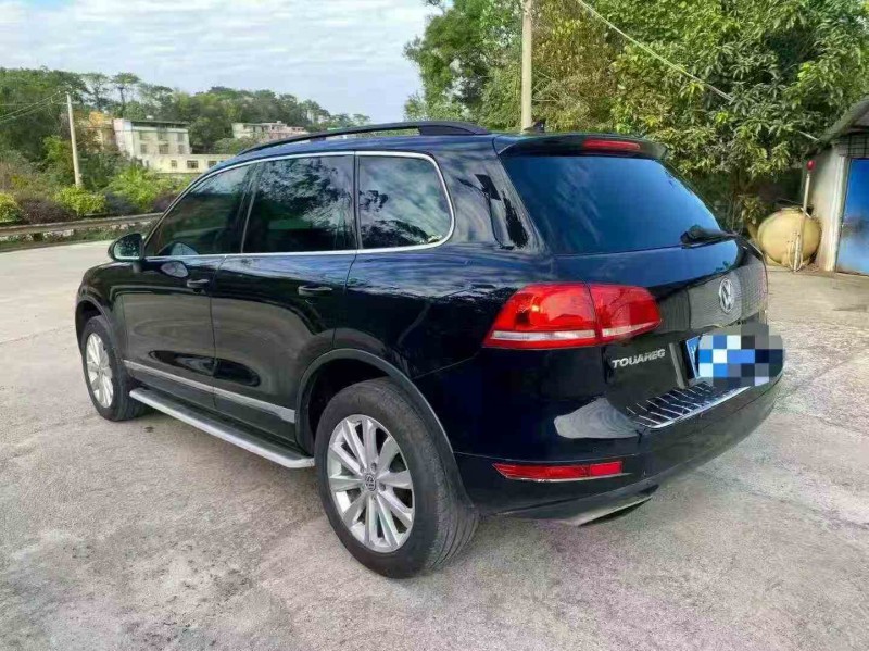 桂林12年大众途锐8