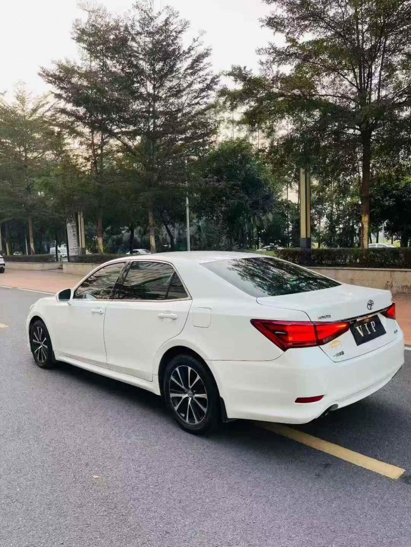 东莞18年丰田皇冠7