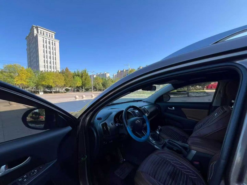 沧州15年起亚智跑7