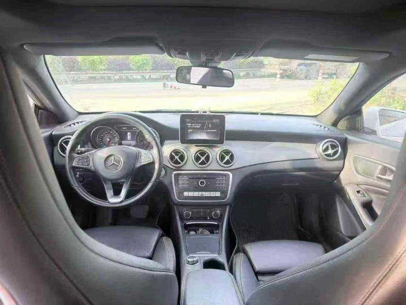 贵港16年奔驰CLA4