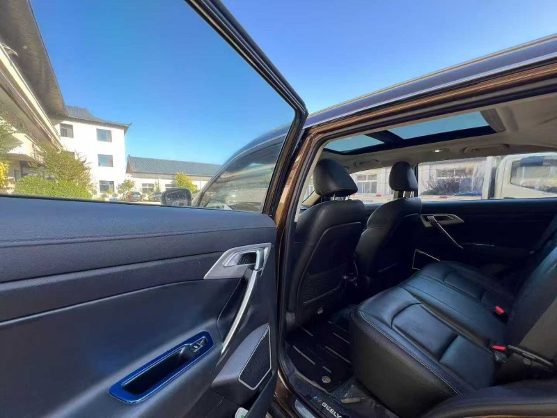 沧州17年吉利博越8