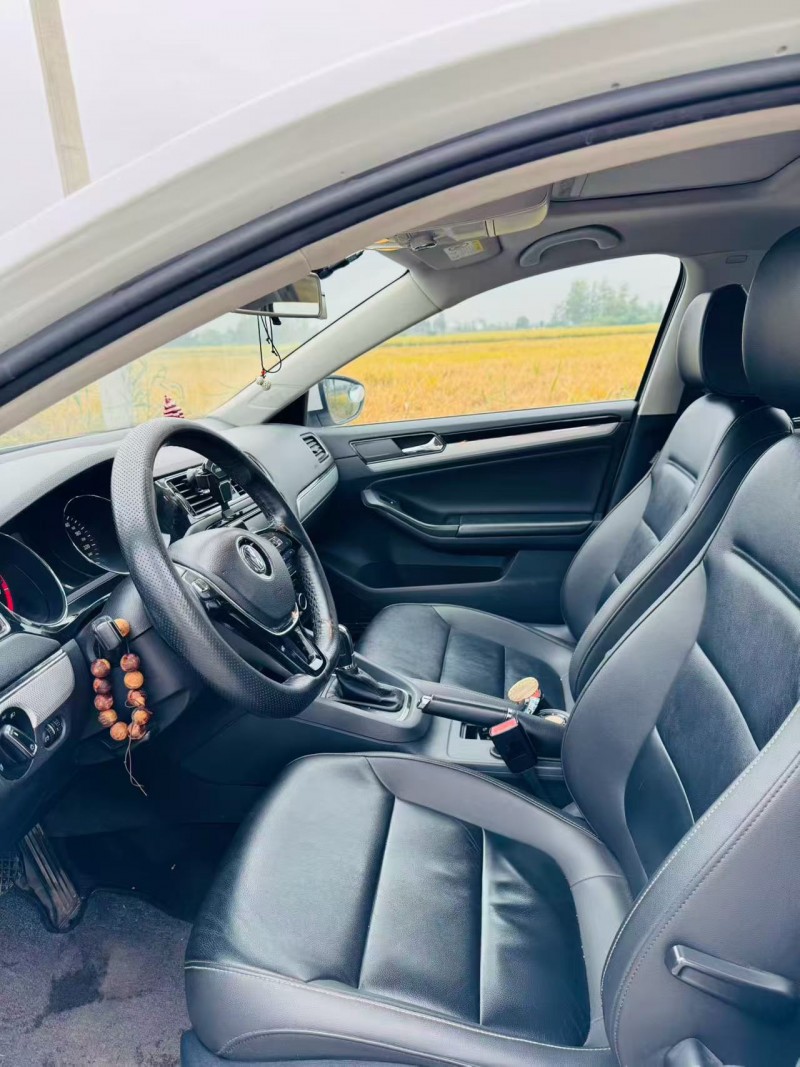 徐州16年大众迈腾5