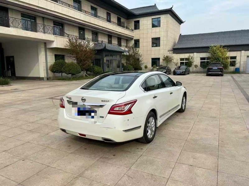 沧州15年日产天籁4