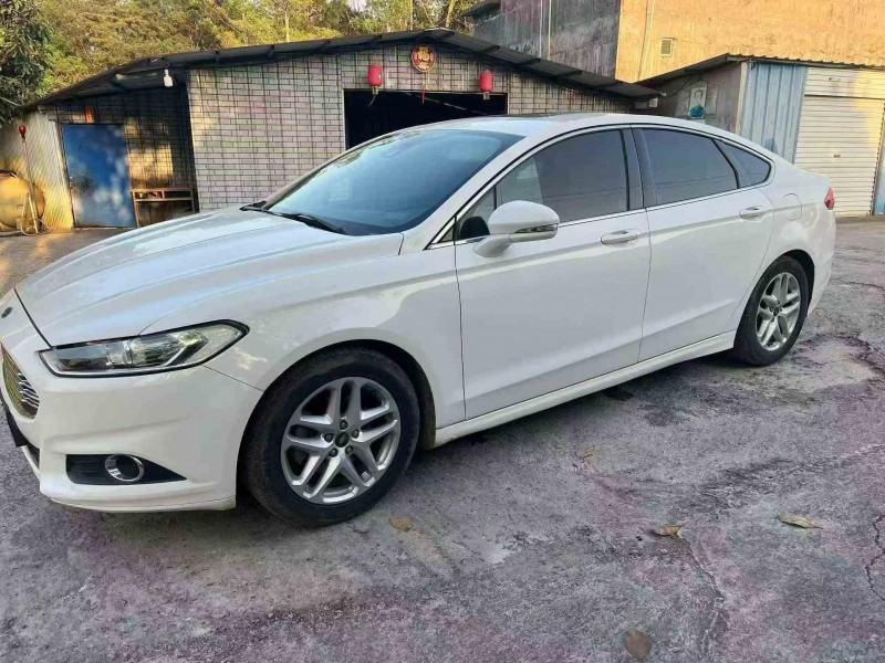 玉林13年福特蒙迪欧2