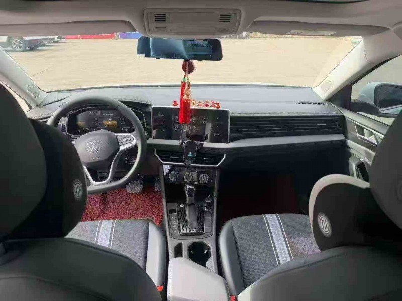 厦门25年大众速腾4