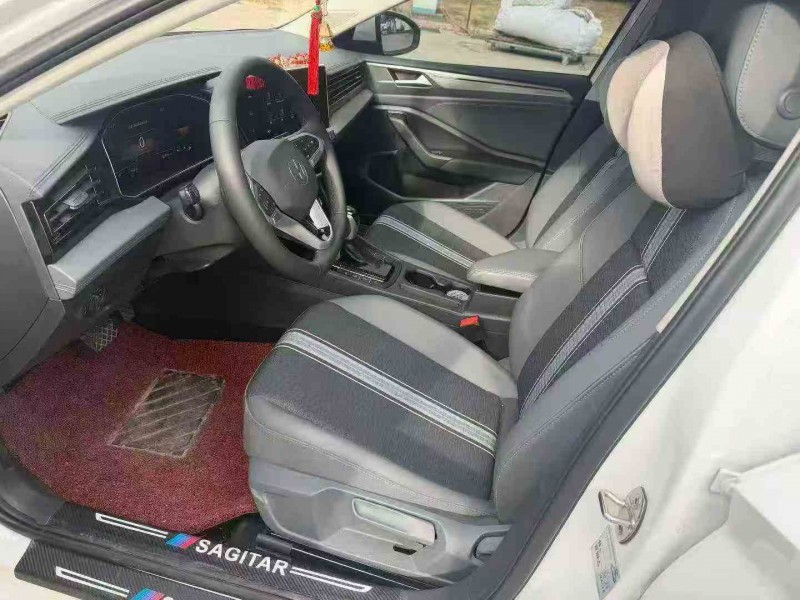 厦门25年大众速腾5