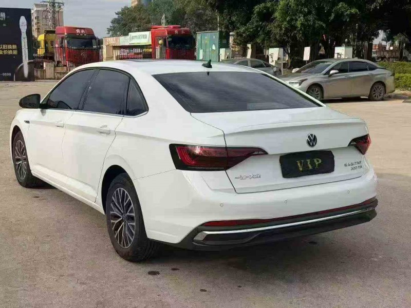 厦门25年大众速腾8