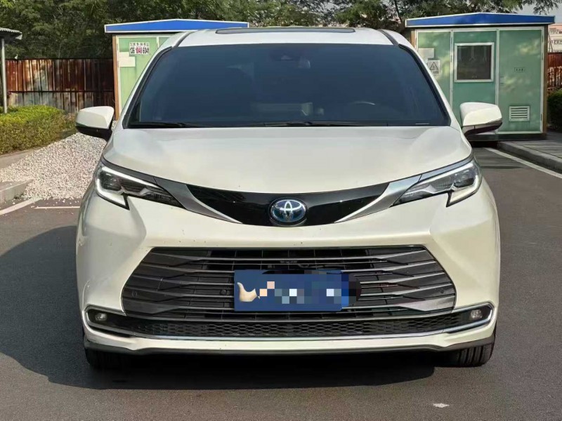 东莞22年丰田塞纳1