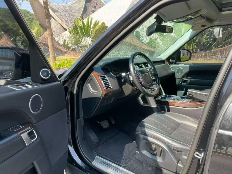 深圳16年路虎揽胜行政6