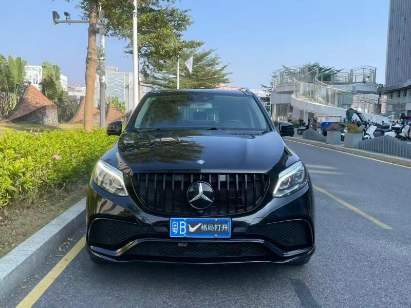 广州17年奔驰GLE1