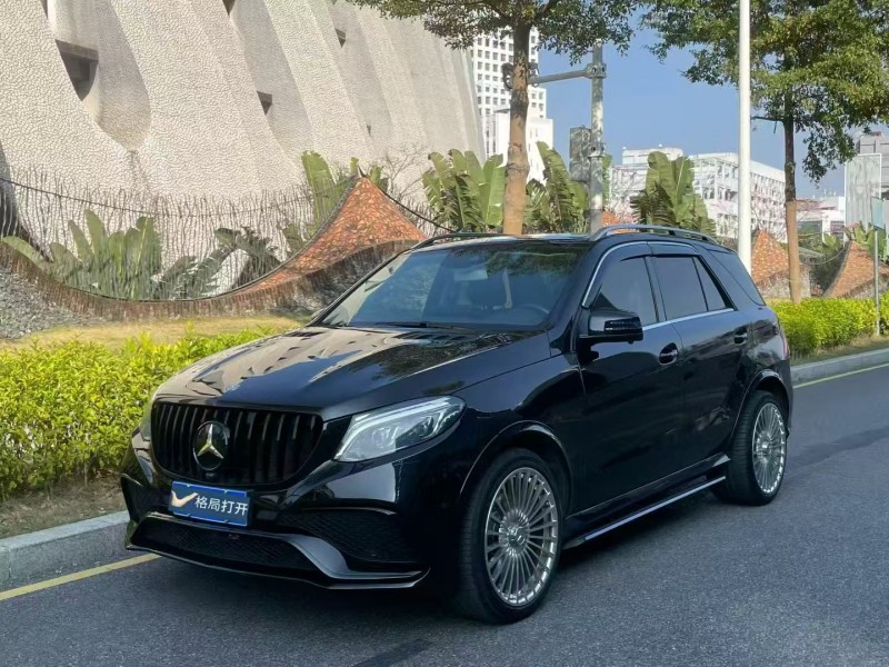 广州17年奔驰GLE2