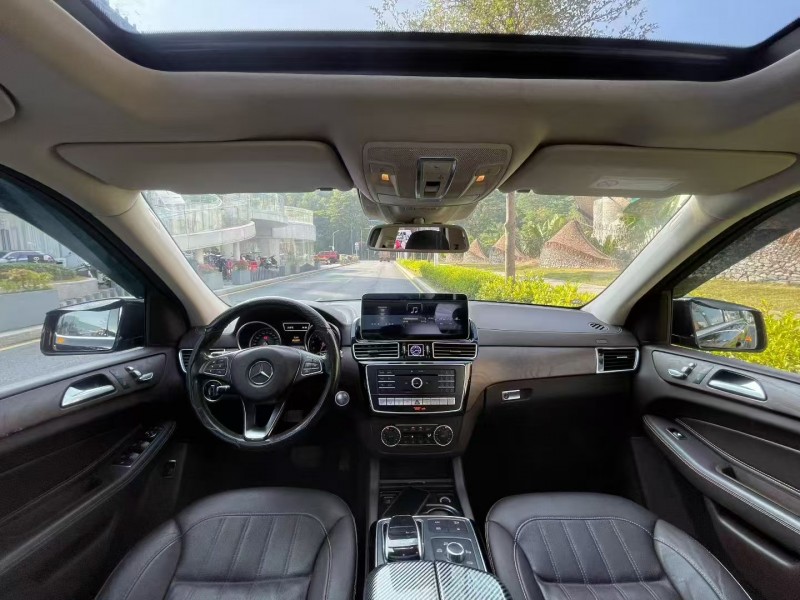 广州17年奔驰GLE6