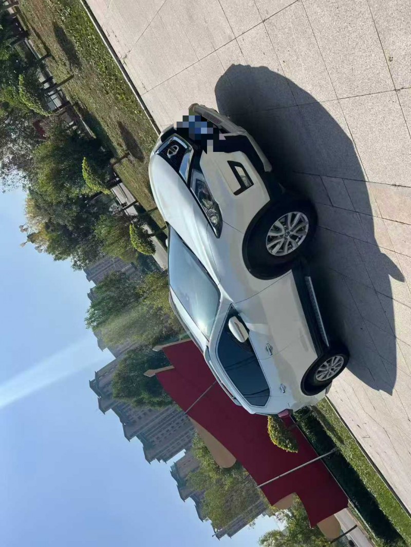 沧州21年日产奇骏3