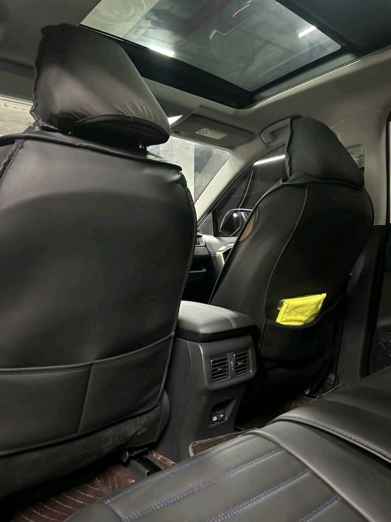 成都24年丰田威兰达6