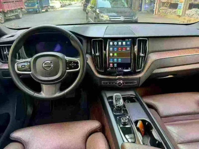 张家界24年沃尔沃XC604