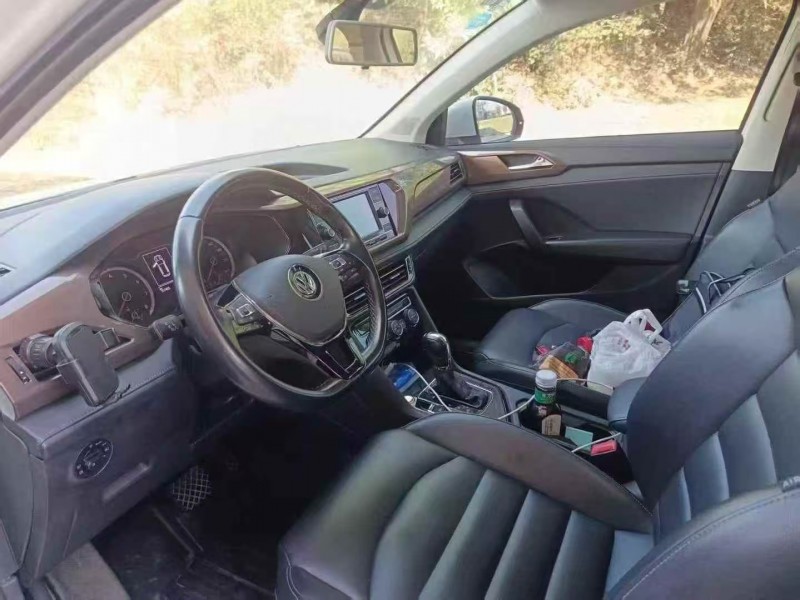 长沙19年大众途岳5