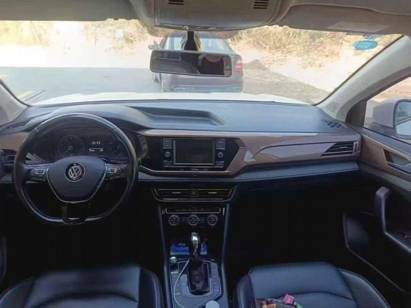 长沙19年大众途岳7